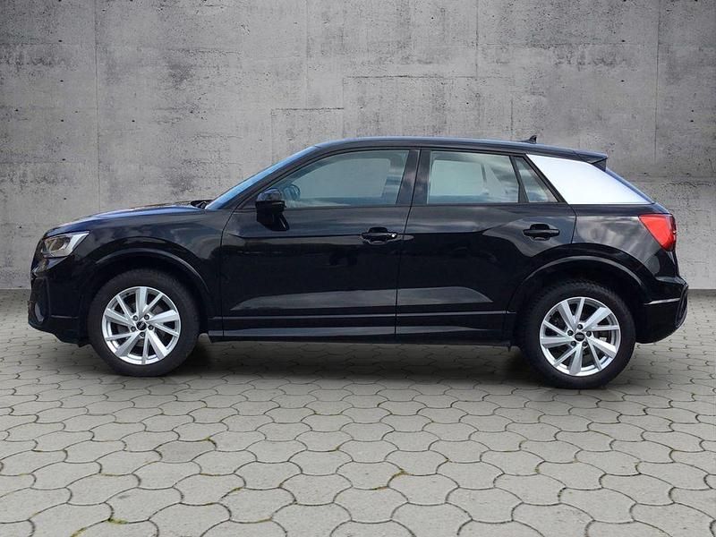 Gebraucht Audi Q2 Ambiente 150 PS (110 kW) 2022 Schwarz SUV