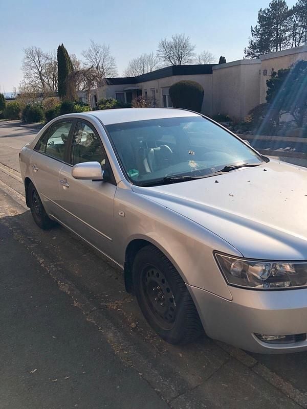 Gebraucht Hyundai Sonata 162 PS (119 kW) 2007 Silber Limousine