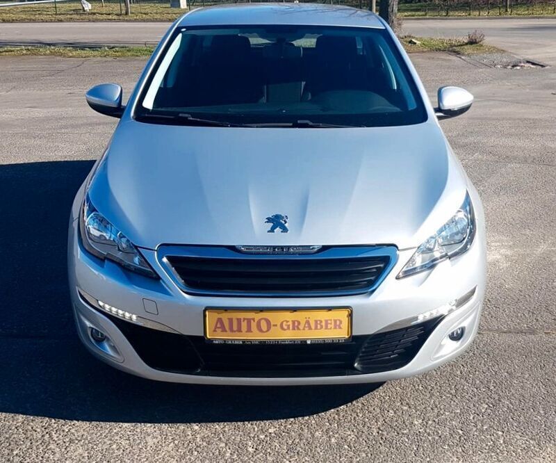 Lackierung aluminiumgrau/meta Gebraucht 2016 Peugeot 308 Access Kombi | 9.900 € (Fairer Preis) - Bild 1/4