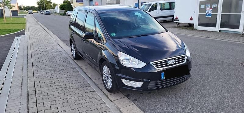 Schwarz Gebraucht 2014 Ford Galaxy Van / Kleinbus | 7.950 € (Fairer Preis) - Bild 1/4