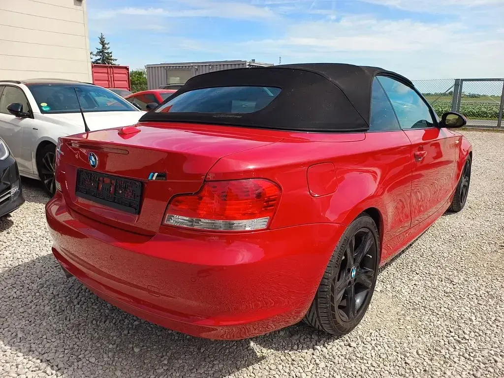 Gebraucht BMW 128 Sport Line 234 PS (172 kW) 2010 Rot Cabrio