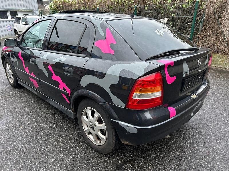 Gebraucht Opel Astra 75 PS (55 kW) 1999 Schwarz Limousine