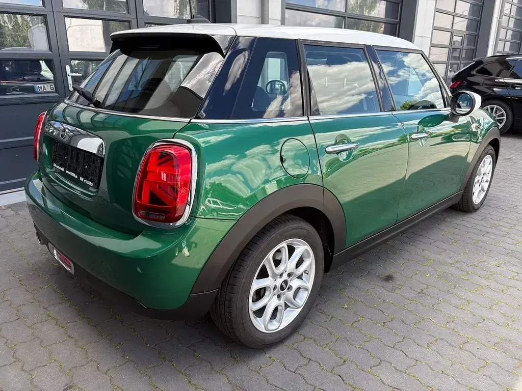 Gebraucht Mini Cooper 136 PS (100 kW) 2020 Grün Kleinwagen