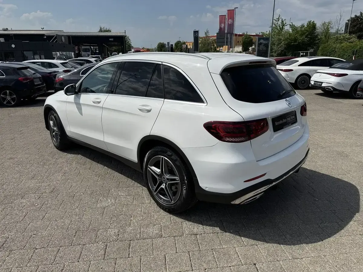 Gebraucht Mercedes GLC300 AMG 258 PS (189 kW) 2021 Andere SUV