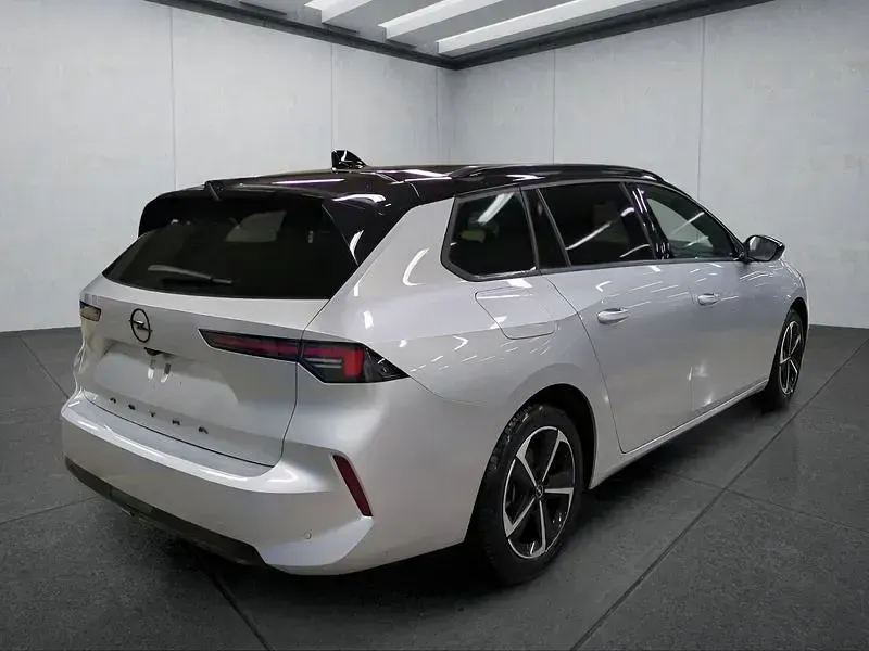 Gebraucht Opel Astra 131 PS (96 kW) 2025 Grau Kleinwagen