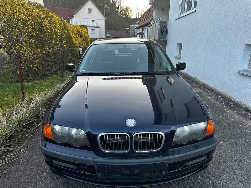 Blau Gebraucht 1999 BMW 323 Limousine | 1.200 € (Superpreis) - Bild 1/4