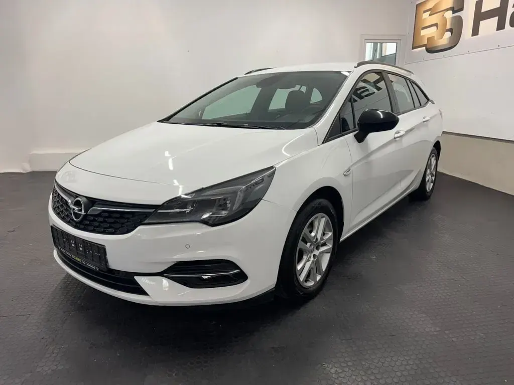 Gebraucht Opel Astra Business 122 PS (89 kW) 2022 Weiß Kleinwagen