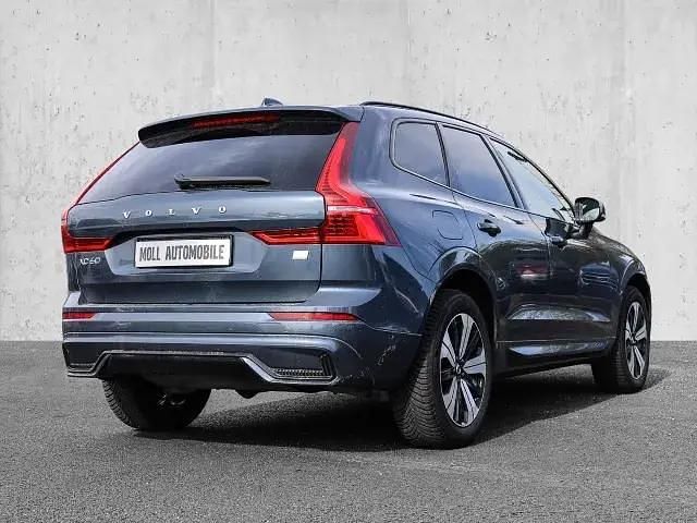 Gebraucht Volvo XC60 Plus 398 PS (292 kW) 2023 Denim blue / metallic SUV