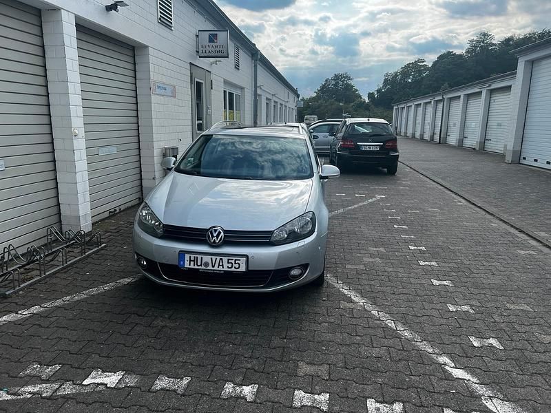 Silber Gebraucht 2010 VW Golf VI Kombi | 3.695 € (Superpreis) - Bild 1/4