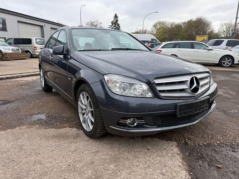 Gebraucht Mercedes C180 156 PS (114 kW) 2010 Grau Limousine