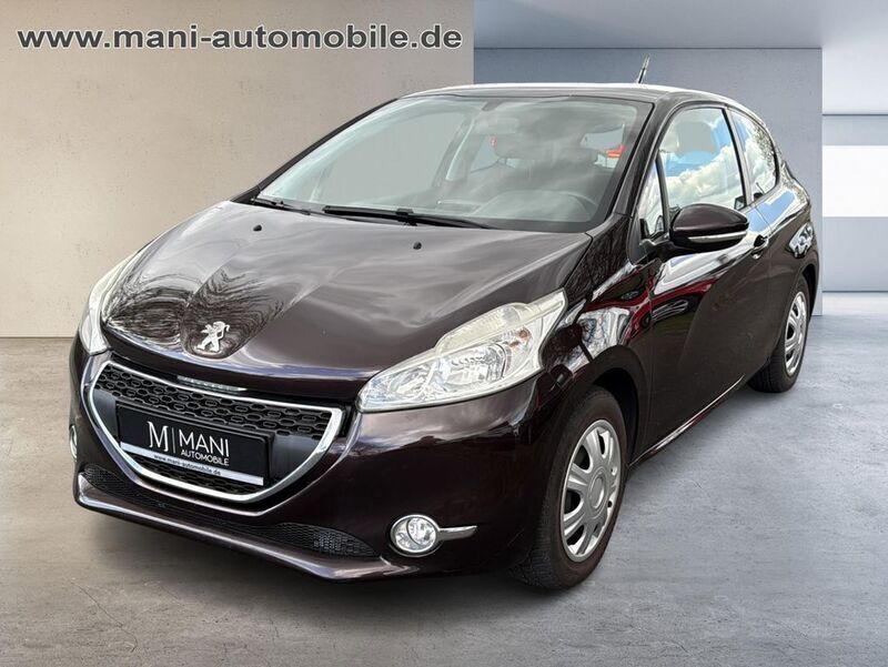 Rot Gebraucht 2013 Peugeot 208 Active Kleinwagen | 2.990 € (Guter Preis) - Bild 1/4