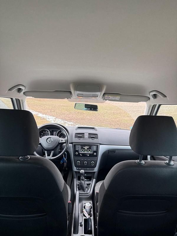 Gebraucht Skoda Yeti 110 PS (80 kW) 2016 Weiß SUV