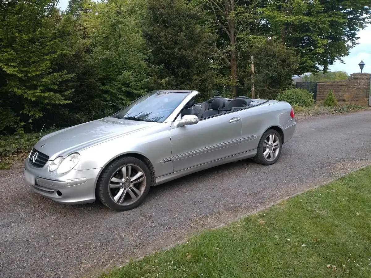 Gebraucht Mercedes CLK240 170 PS (125 kW) 2003 Silber Cabrio