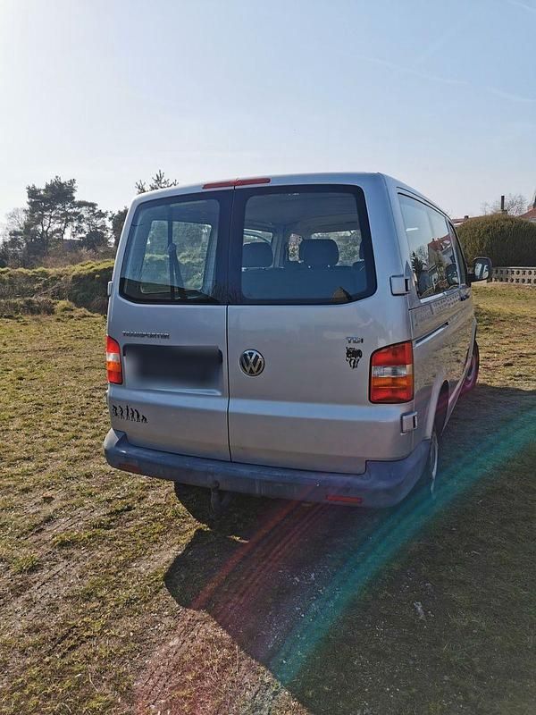 Gebraucht VW T5 131 PS (96 kW) 2009 Silber Van
