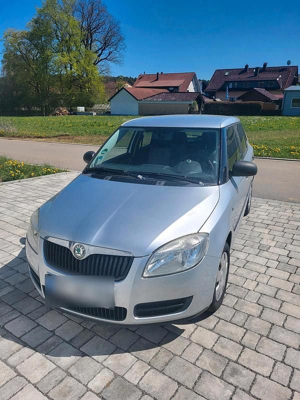 Second-hand Skoda Fabia 60 CP (44 kW) 2010 Argintiu Hatchback