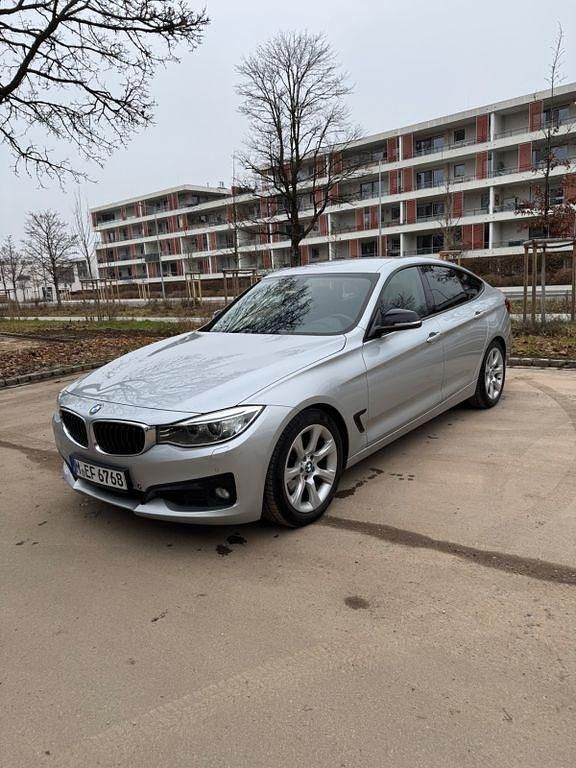 Gebraucht BMW 320 Gran Turismo Sport Line 184 PS (135 kW) 2013 Silber Limousine