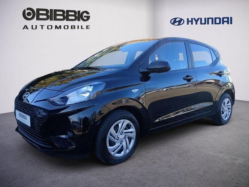 Gebraucht Hyundai i10 Select 63 PS (46 kW) 2024 Weiß Kleinwagen