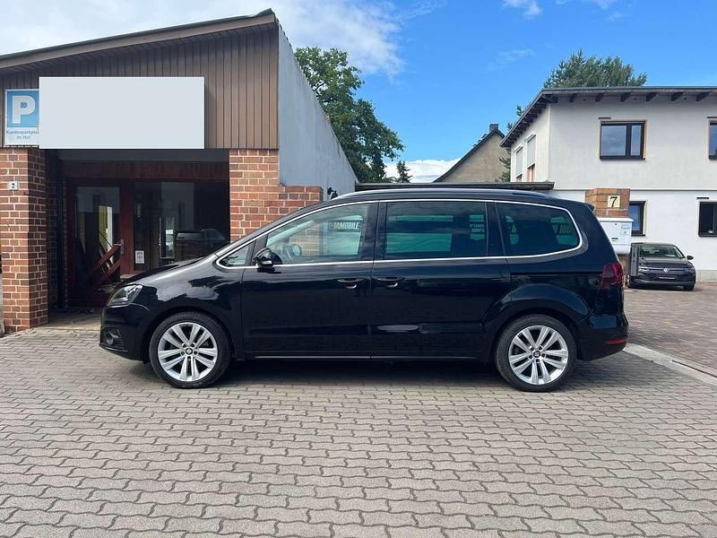 Gebraucht Seat Alhambra Style 150 PS (110 kW) 2021 Deep black Van / Kleinbus