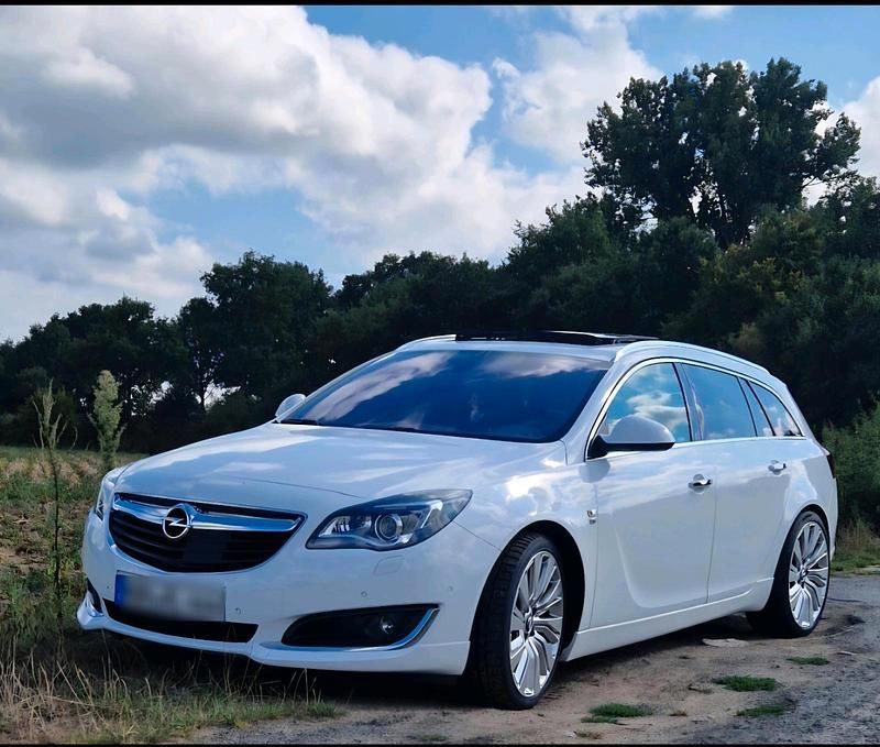 Gebraucht Opel Insignia OPC 170 PS (125 kW) 2017 Weiß Kombi