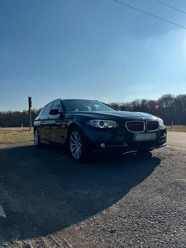 Gebraucht BMW 520 184 PS (135 kW) 2014 Schwarz Kombi
