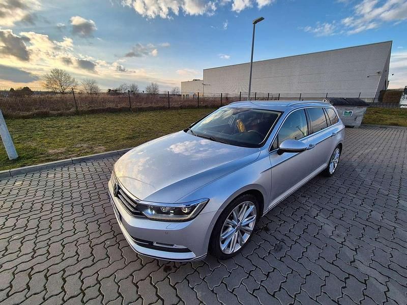 Gebraucht VW Passat Comfortline 140 PS (102 kW) 2015 Silber Limousine