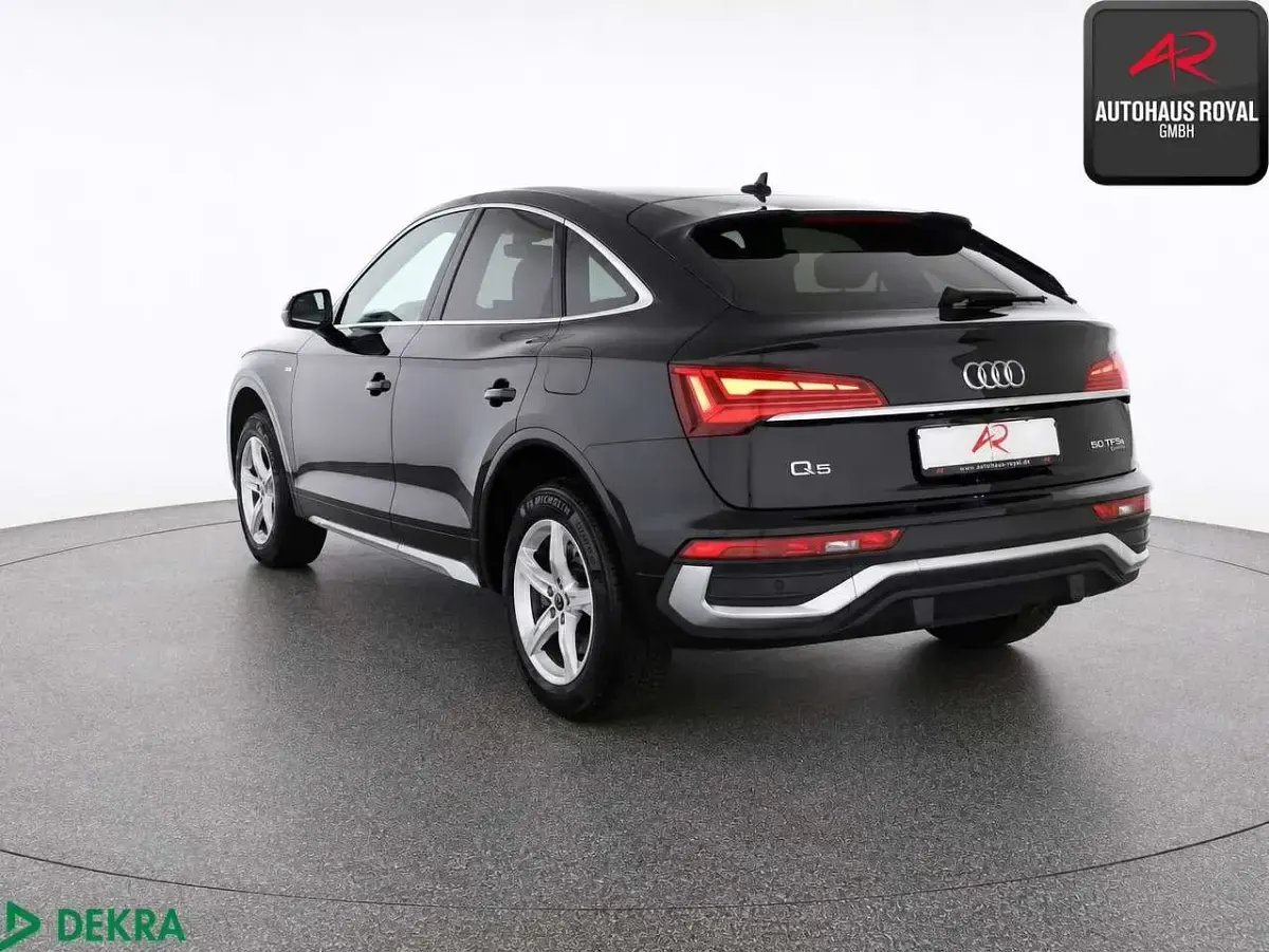 Gebraucht Audi Q5 Sportback S-Line 299 PS (219 kW) 2023 Mythosschwarz SUV