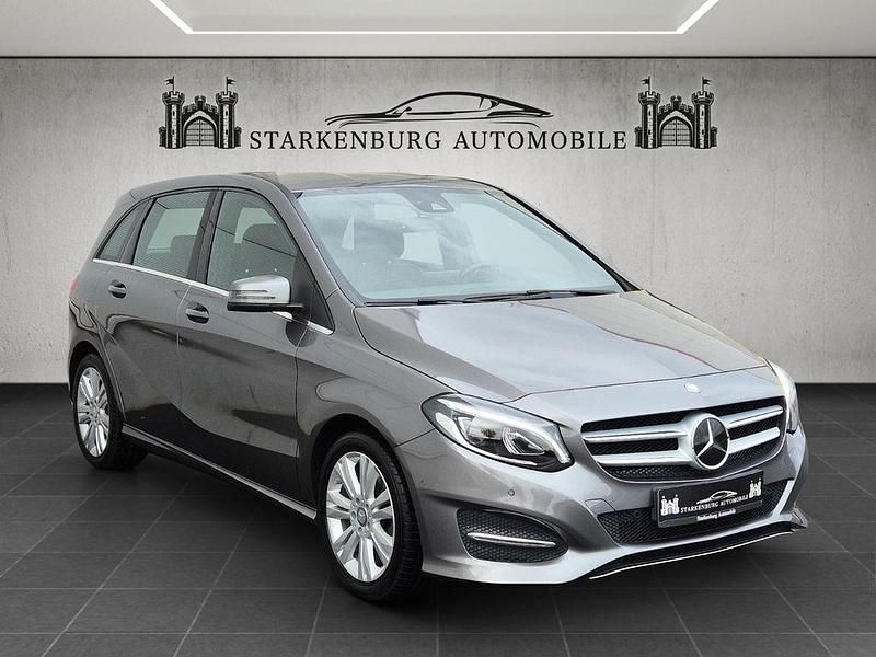 Grau Gebraucht 2015 Mercedes B200 Urban Van / Kleinbus | 18.490 € (Etwas zu teuer) - Bild 1/4