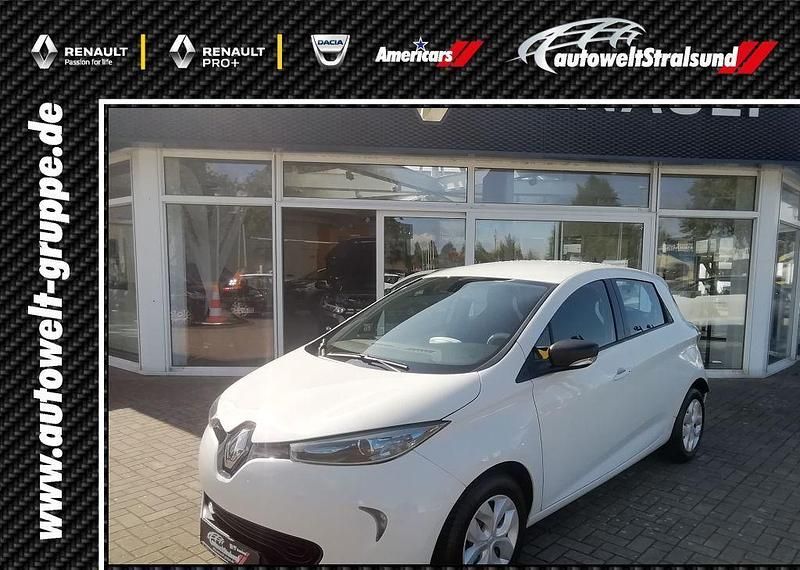 Weiß Gebraucht 2019 Renault Zoe Life Kleinwagen | 9.790 € (Etwas zu teuer) - Bild 1/3
