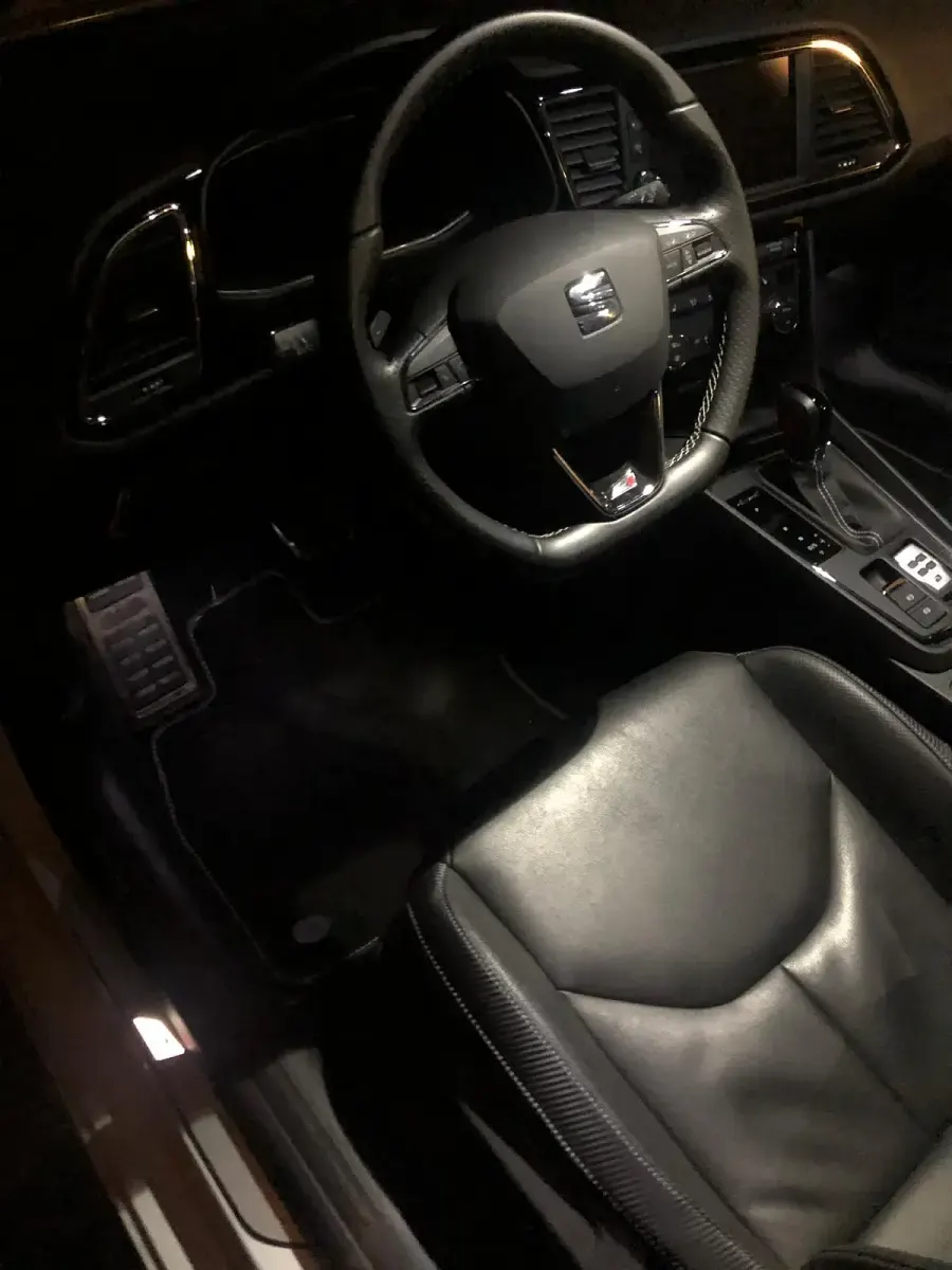 Gebraucht Seat Leon 4Drive 300 PS (220 kW) 2018 Weiß Kombi