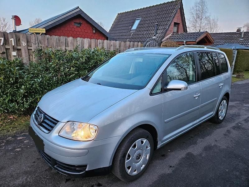 Silber Gebraucht 2004 VW Touran Van / Kleinbus | 1.600 € (Guter Preis) - Bild 1/4