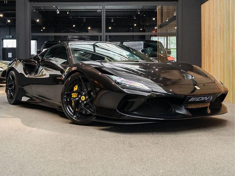 Schwarz Gebraucht 2021 Ferrari F8 | 299.995 € (Superpreis) - Bild 1/4