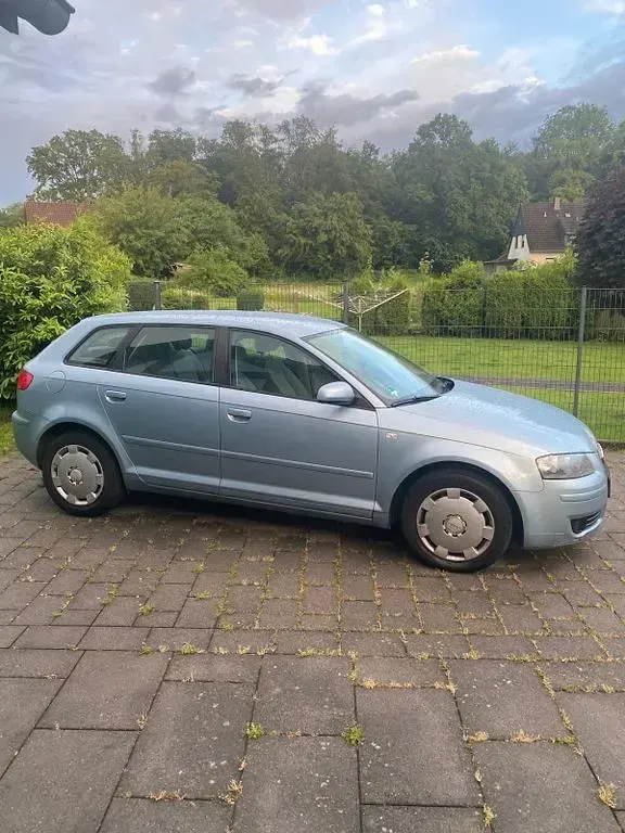 Gebraucht Audi A3 Sportback Attraction 102 PS (75 kW) 2007 Blau Kleinwagen