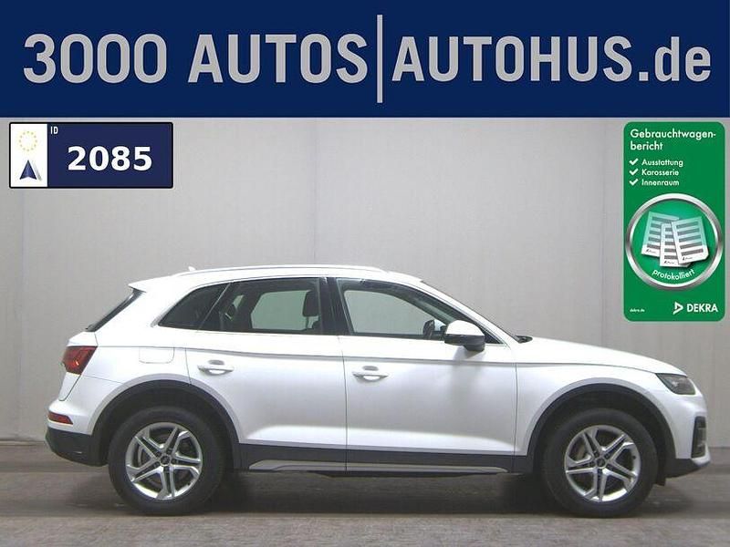 Weiss Gebraucht 2021 Audi Q5 Ambiente SUV | 25.980 € (Superpreis) - Bild 1/4