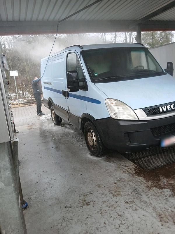 Gebraucht Iveco Daily 146 PS (107 kW) 2010 Blau Limousine