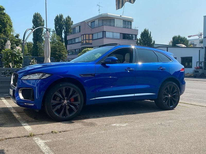 Blau Gebraucht 2017 Jaguar F-Pace SUV | 20.250 € (Etwas zu teuer) - Bild 1/4