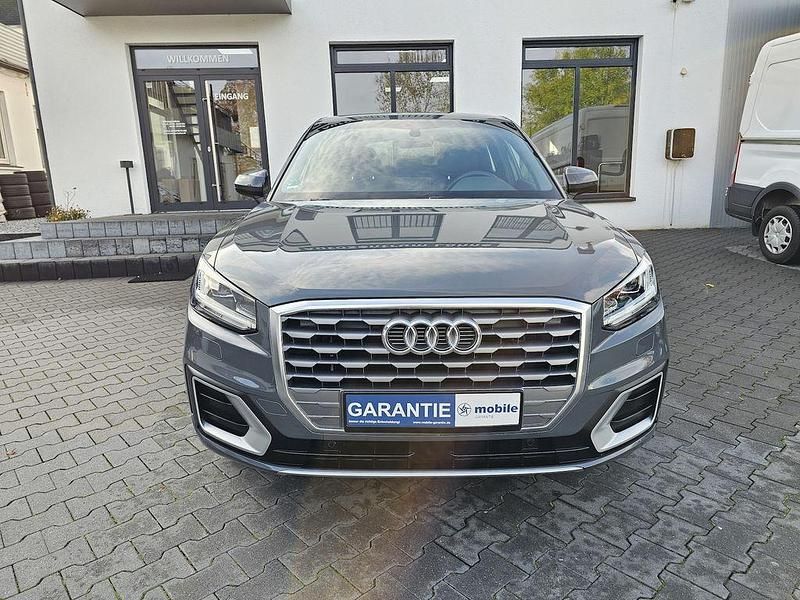 Gebraucht Audi Q2 S-Line 150 PS (110 kW) 2018 Grau SUV