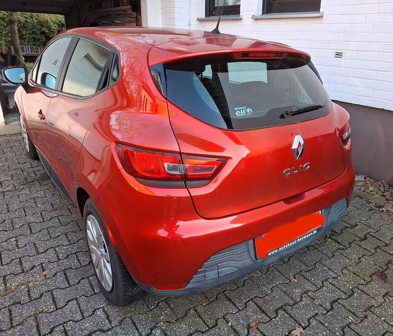 Gebraucht Renault Clio IV Dynamique 73 PS (53 kW) 2014 Rot Limousine