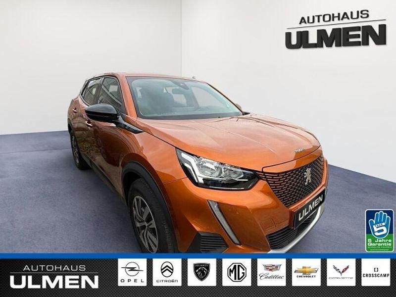 Gebraucht Peugeot e-2008 Active 100 kW (136 PS) 2022 Orange SUV