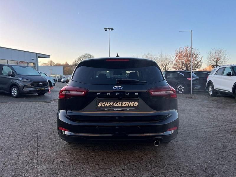 Neu Ford Focus Titanium X 155 PS (114 kW) 2025 Schwarz Kombi