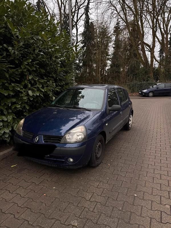 Blau Gebraucht 2004 Renault Clio II Kleinwagen | 799 € (Superpreis) - Bild 1/4