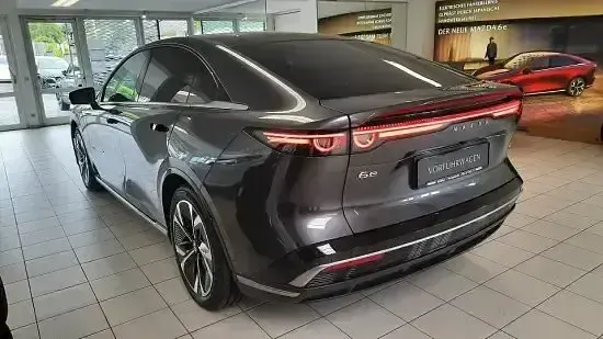 Gebraucht Mazda 6e Takumi-Line 189 kW (258 PS) 2025 Matrixgrau metallic Limousine