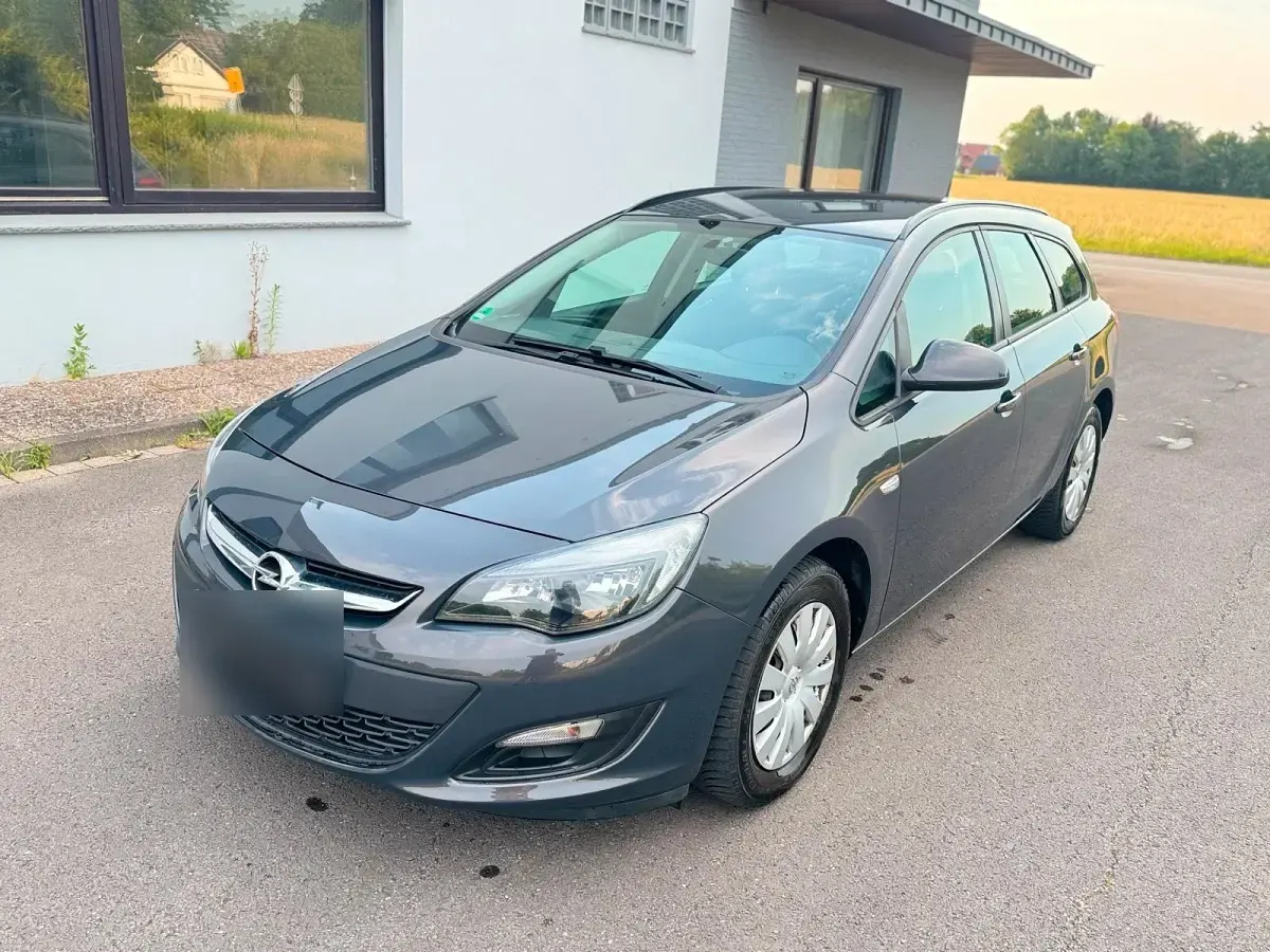 Gebraucht Opel Astra 110 PS (80 kW) 2016 Grau Kombi