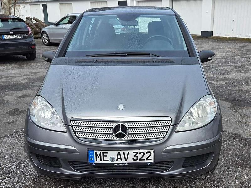 Gebraucht Mercedes A180 Edition 1 109 PS (80 kW) 2008 Mountaingrau  met. Kleinwagen