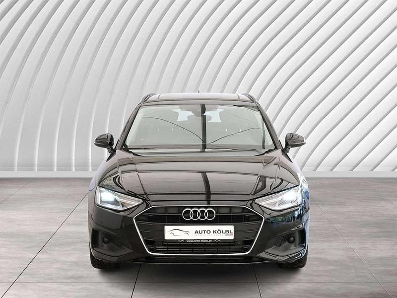 Gebraucht Audi A4 150 PS (110 kW) 2023 Brillantschwarz Kombi