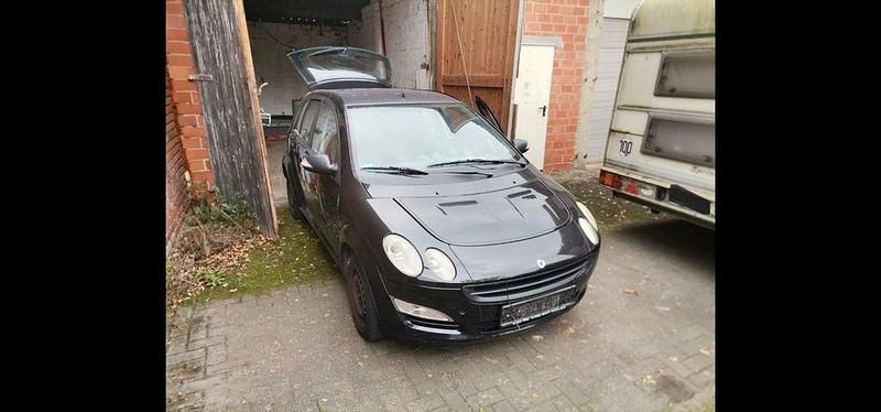 Schwarz Gebraucht 2004 Smart ForFour Limousine | 999 € (Guter Preis) - Bild 1/4