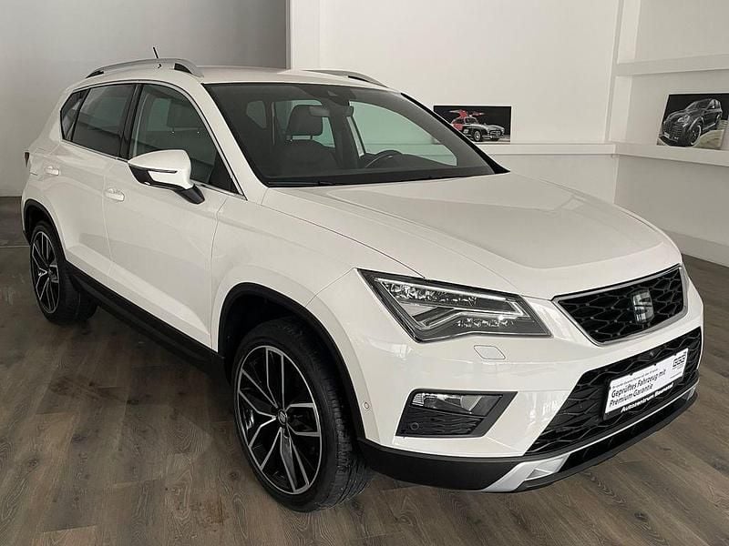 Weiß Gebraucht 2017 Seat Ateca 4Drive SUV | 17.990 € (Fairer Preis) - Bild 1/4