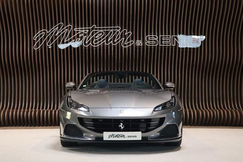 Second-hand Ferrari Portofino 620 CP (456 kW) 2025 Gri Cabrio