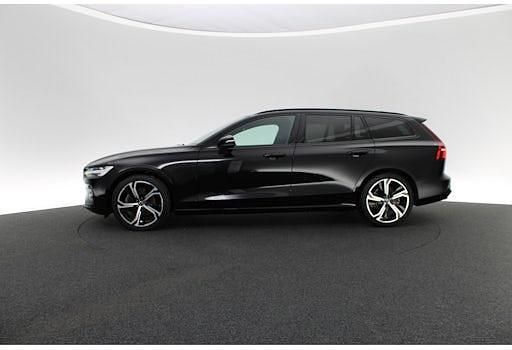 Gebraucht Volvo V60 Plus 197 PS (144 kW) 2023 Schwarz Kombi