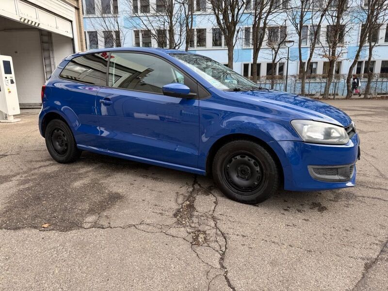 Blau Gebraucht 2010 VW Polo Trendline Kleinwagen | 3.750 € (Fairer Preis) - Bild 1/4