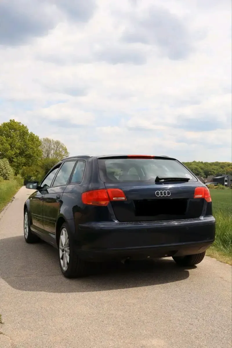 Gebraucht Audi A3 102 PS (75 kW) 2007 Blau Kleinwagen